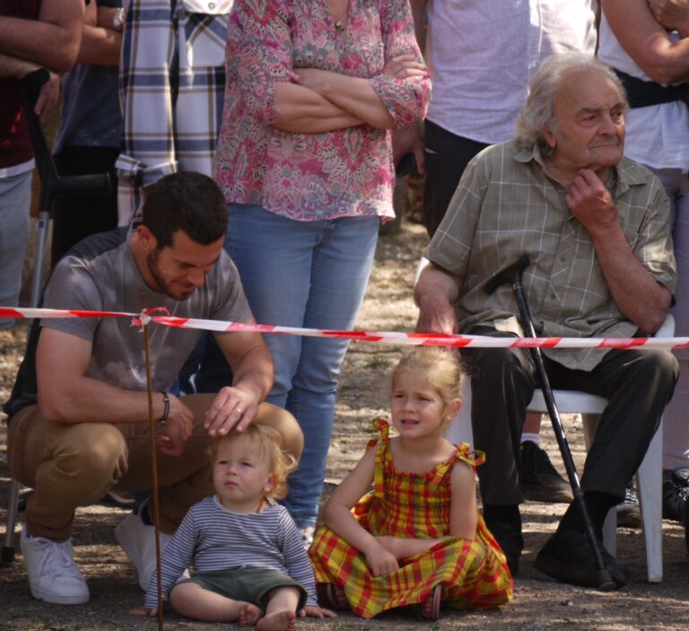 received 3565347950444728 768x704